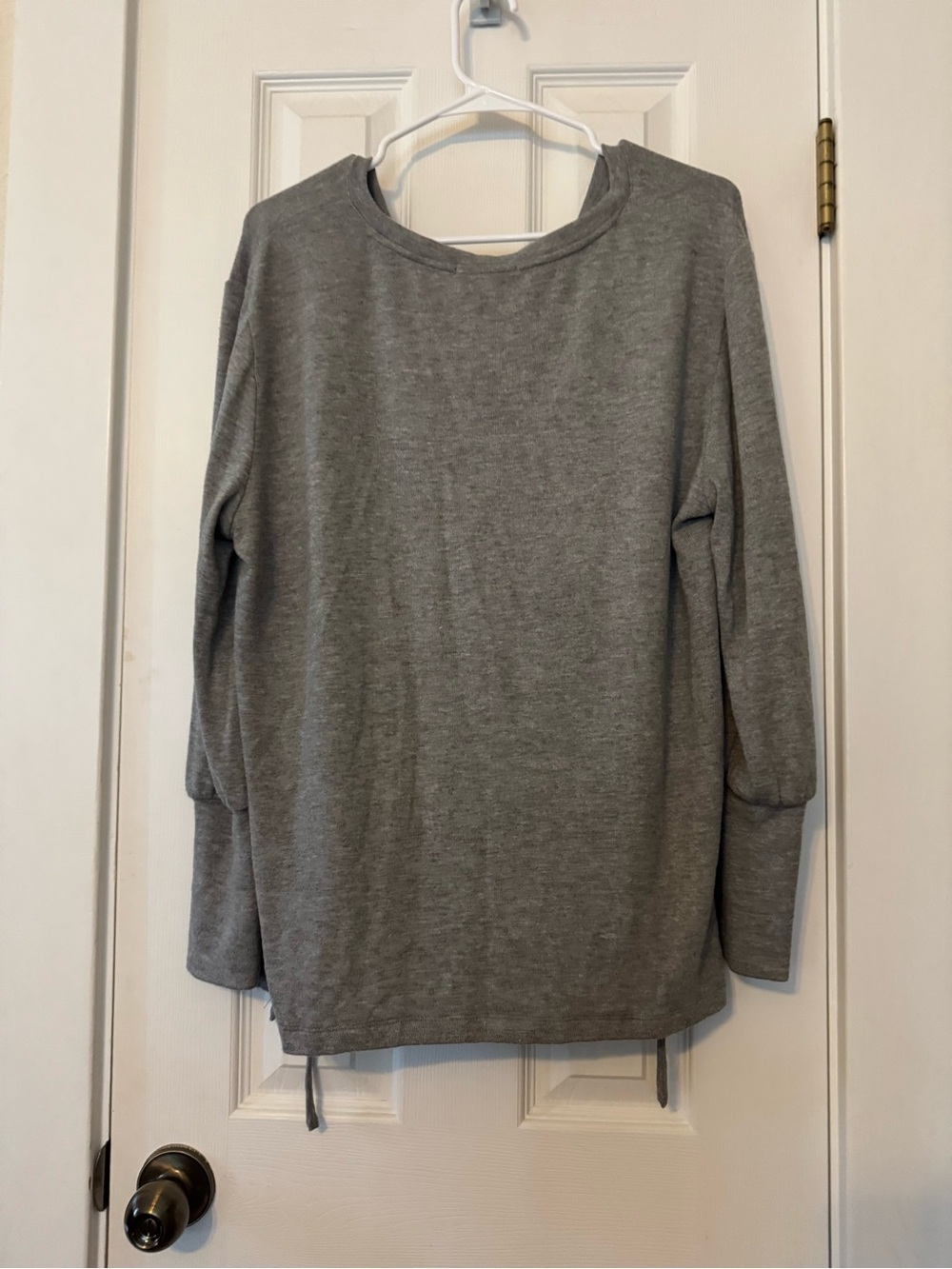 Three Dots Heather Gray Side Tie V-Neck Sweater Top Oversized Knit Soft Small - Picture 3 of 6